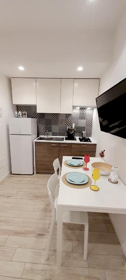 Barbara Classy Apartments 103 Syracuse Bagian luar foto