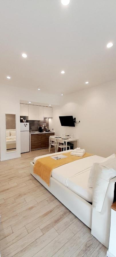 Barbara Classy Apartments 103 Syracuse Bagian luar foto