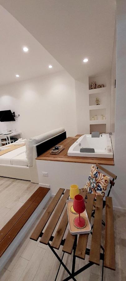 Barbara Classy Apartments 103 Syracuse Bagian luar foto