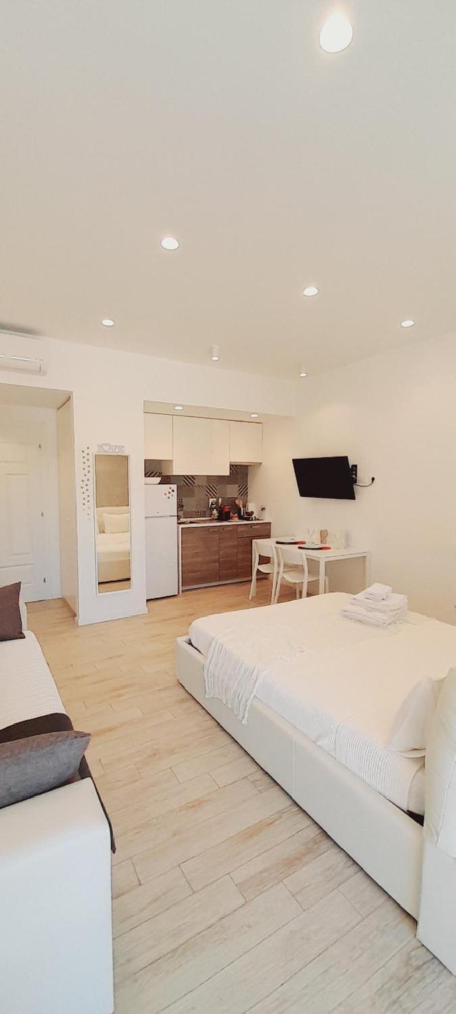 Barbara Classy Apartments 103 Syracuse Bagian luar foto